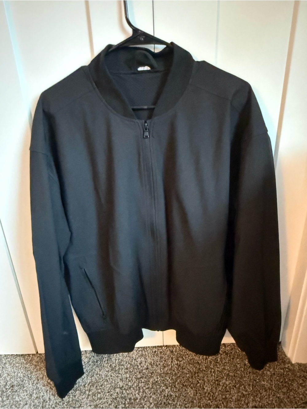 Men's Fabletics Black Zip-Front Bomber jacket